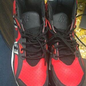 Nike Black and Red Athletic Sneakers